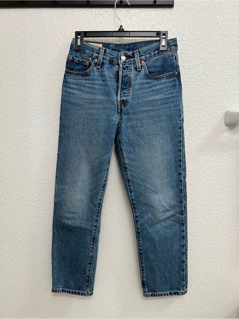 Levis 501 cropped